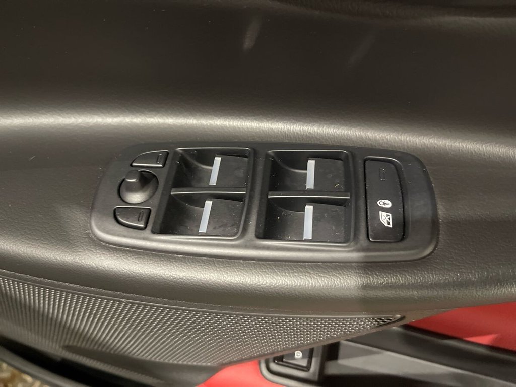 Used Jaguar XE 2019 for sale - 77313466: Photo 18