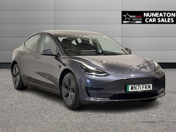 Tesla - Model 3