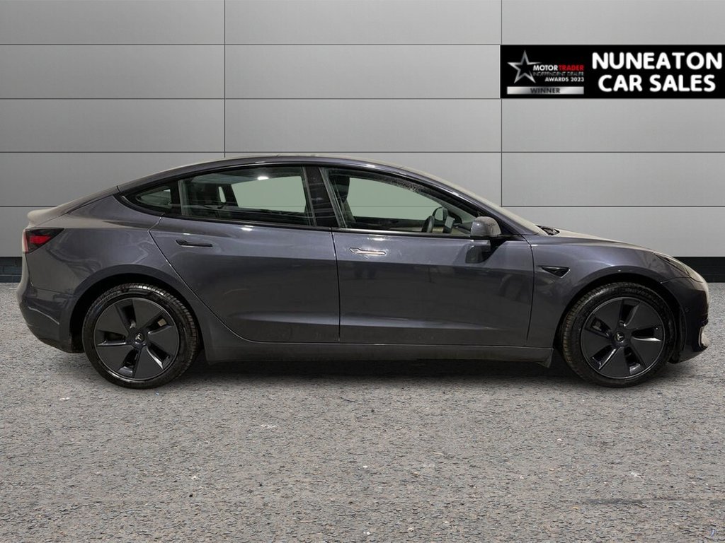 Used Tesla Model 3 2021 for sale - 76520452: Photo 2