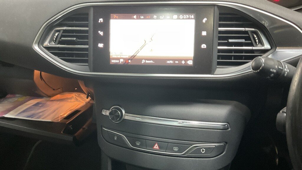 Used Peugeot 308 2018 for sale - 77971611: Photo 17