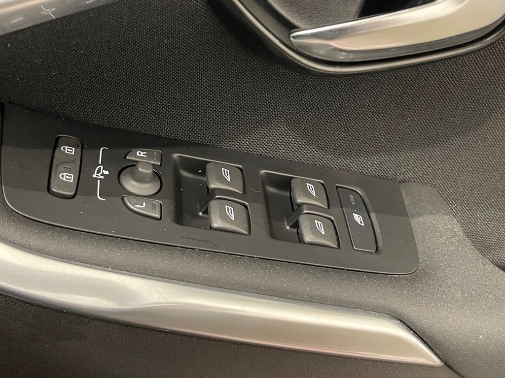 Used Volvo V40 2019 for sale - 77262978: Photo 16