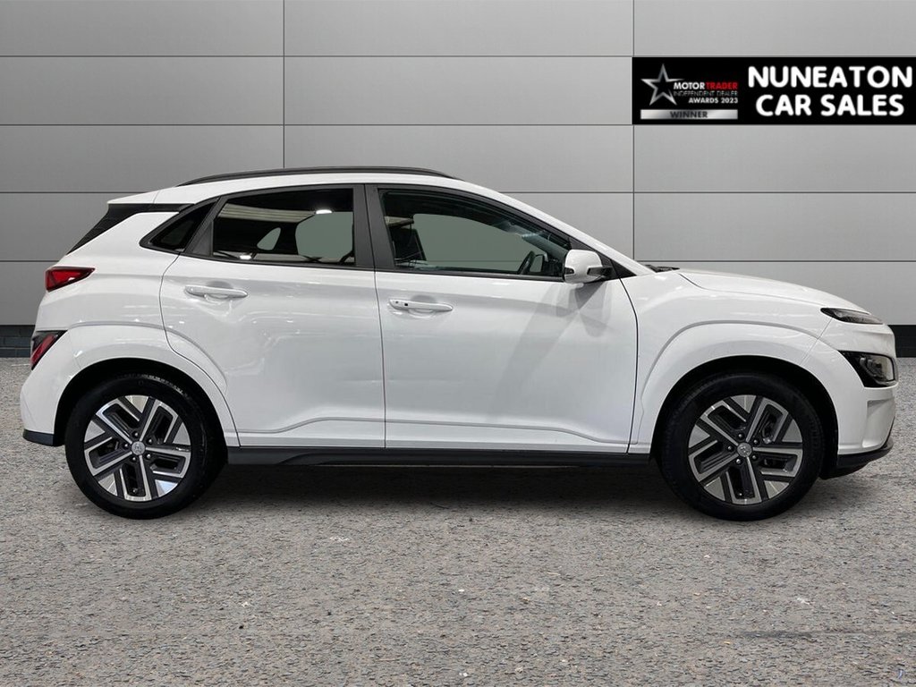 Used Hyundai KONA 2023 for sale - 77725703: Photo 2