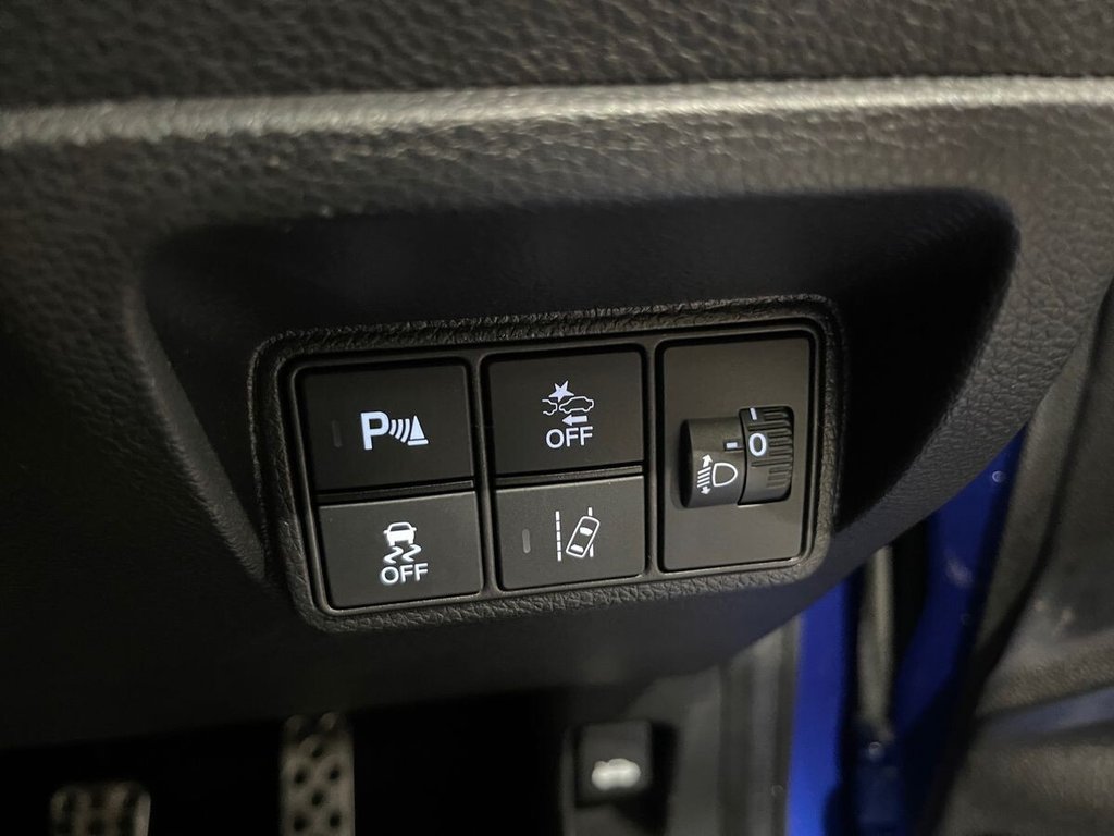 Used Honda Civic 2018 for sale - 77027229: Photo 32