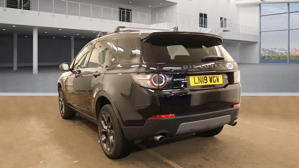 Used Land Rover Discovery Sport 2019 for sale - 76345781: Photo 3