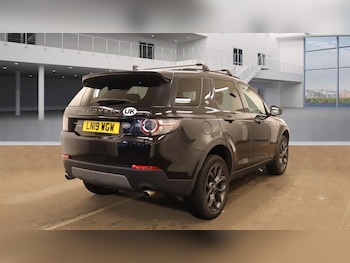 Used Land Rover Discovery Sport 2019 for sale - 76345781: Photo 4