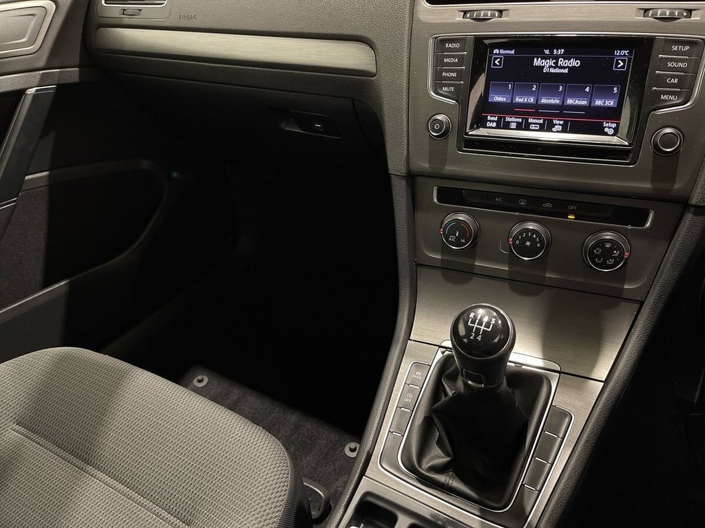 Used Volkswagen Golf 2013 for sale - 77936040: Photo 16