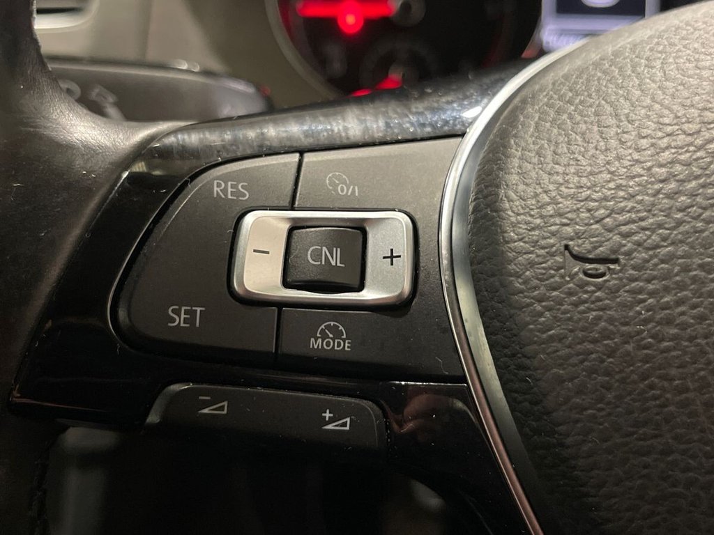 Used Volkswagen Golf 2013 for sale - 77936040: Photo 22