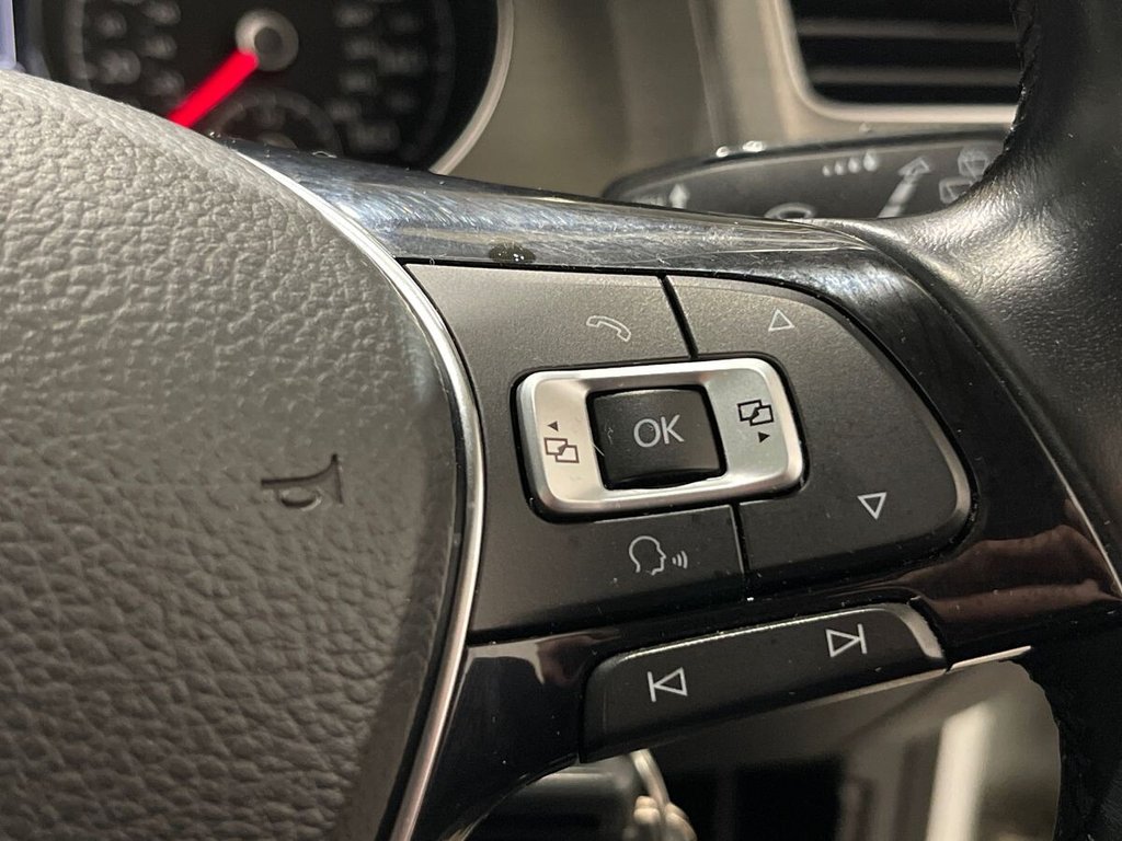 Used Volkswagen Golf 2013 for sale - 77936040: Photo 23