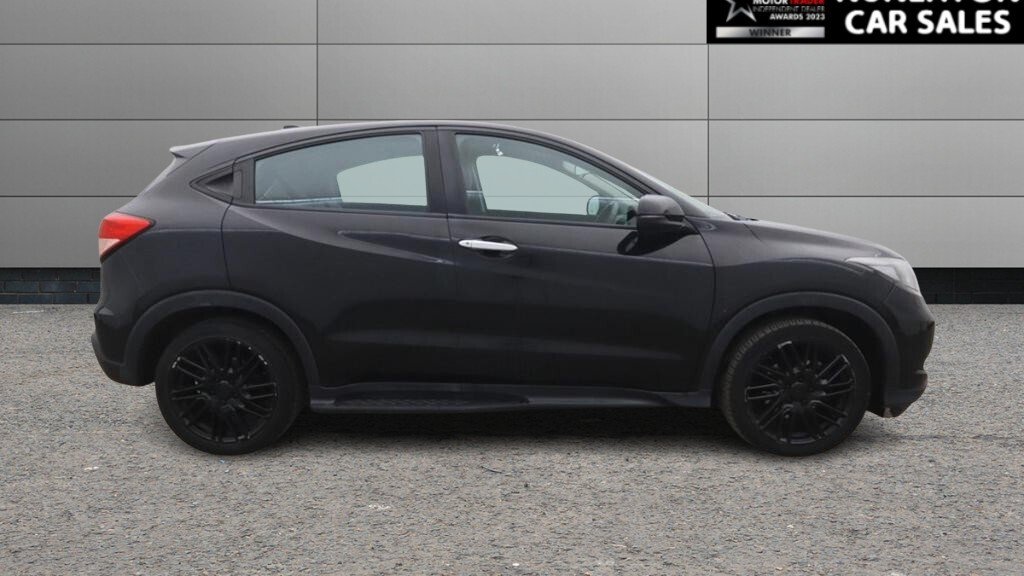 Used Honda HR-V 2018 for sale - 78212422: Photo 2