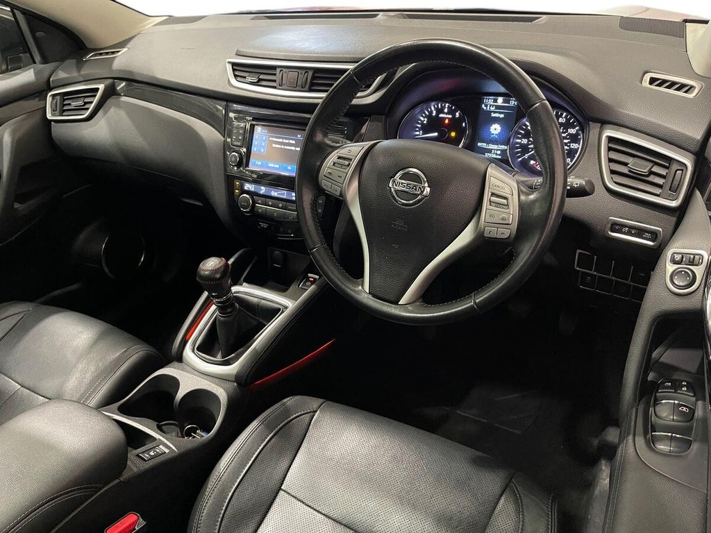 Used Nissan Qashqai 2017 for sale - 76559303: Photo 9