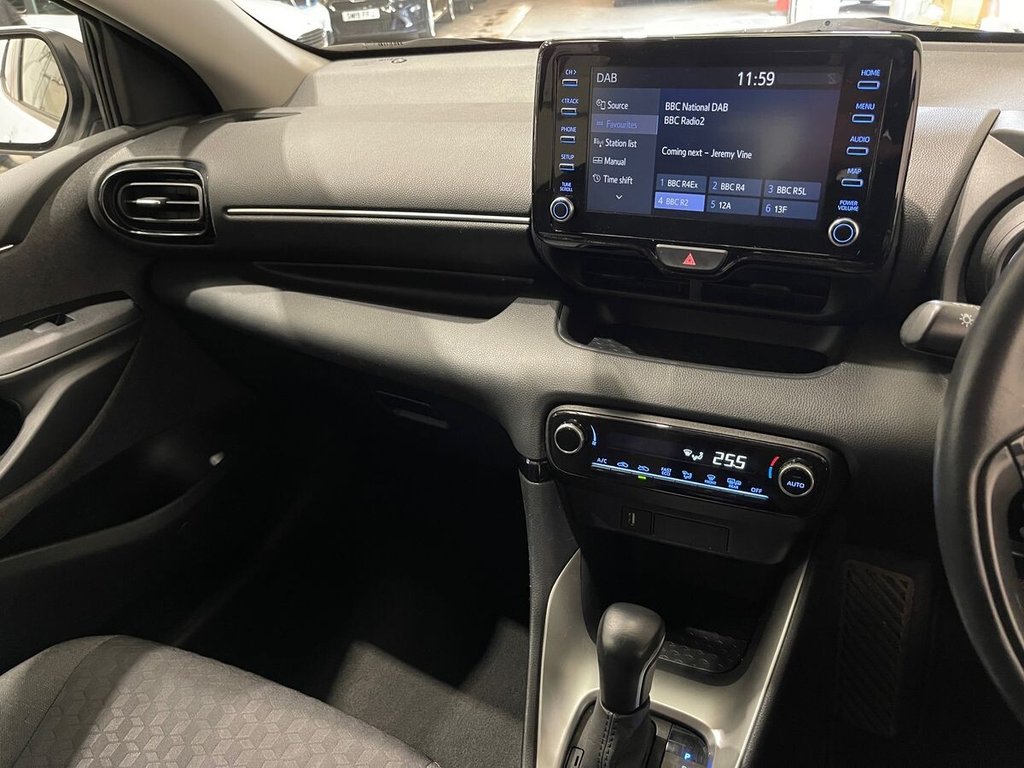 Used Toyota Yaris 2020 for sale - 76417348: Photo 16