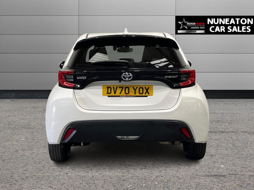 Used Toyota Yaris 2020 for sale - 76417348: Photo 4