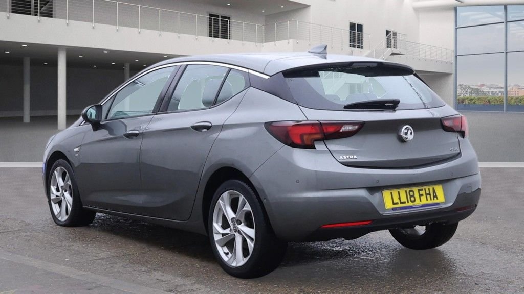 Used Vauxhall Astra 2018 for sale - 76962387: Photo 3