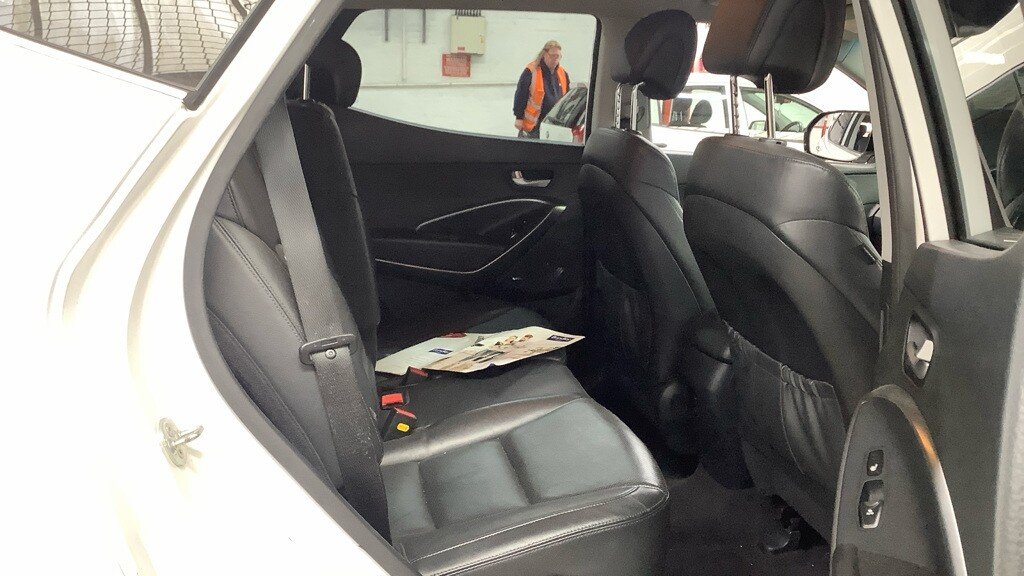 Used Hyundai Santa Fe 2018 for sale - 78117447: Photo 14