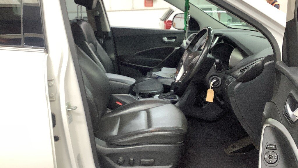 Used Hyundai Santa Fe 2018 for sale - 78117447: Photo 15