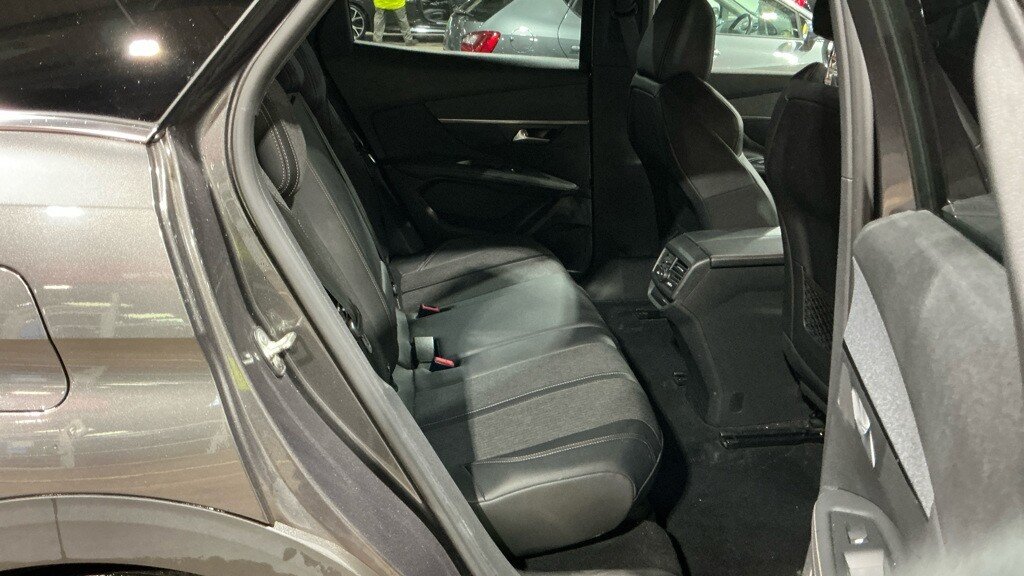 Used Peugeot 3008 2018 for sale - 77693701: Photo 14