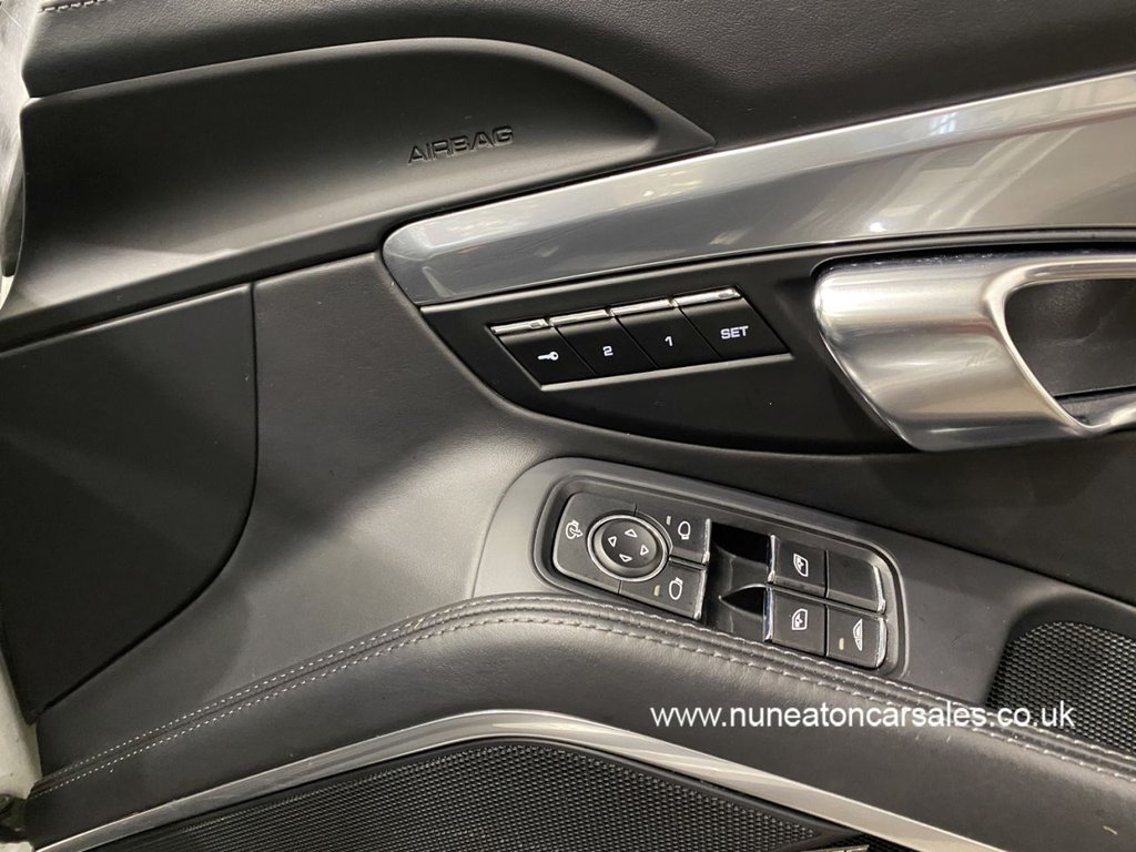 Used Porsche 911 2016 for sale - 77498607: Photo 31