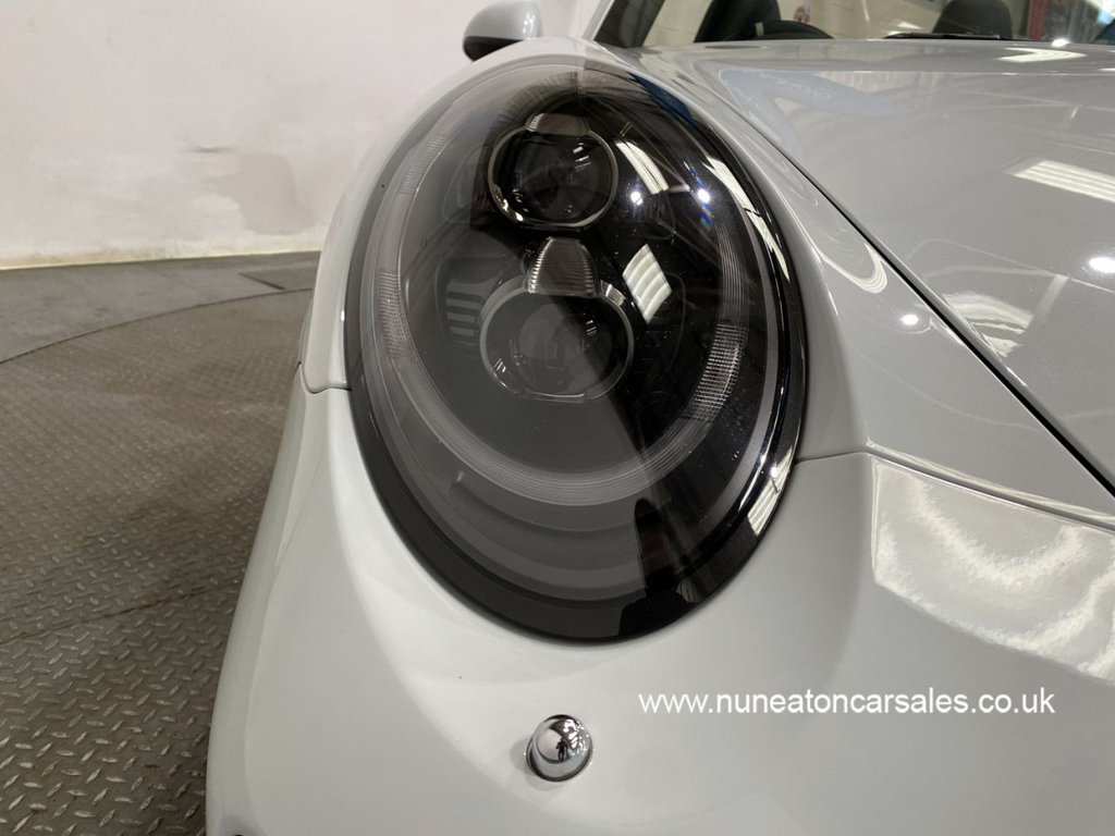 Used Porsche 911 2016 for sale - 77498607: Photo 42