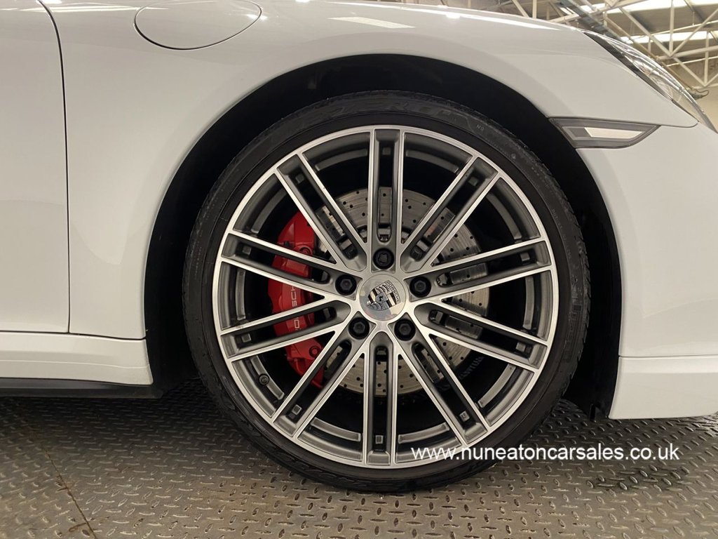 Used Porsche 911 2016 for sale - 77498607: Photo 45