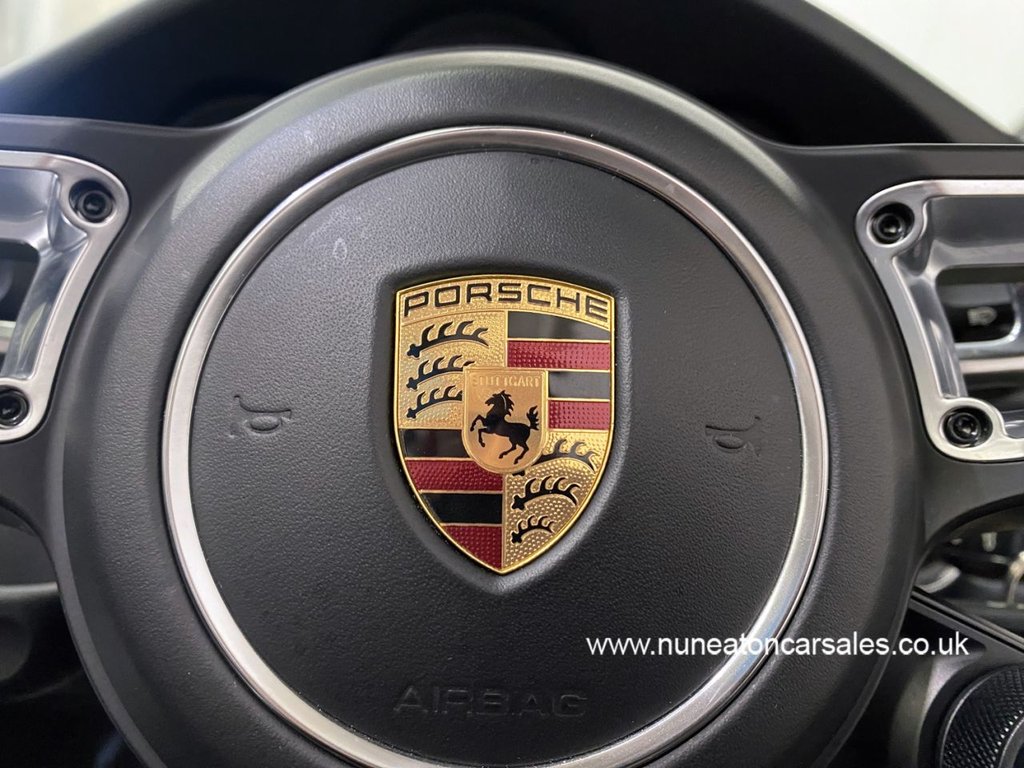 Used Porsche 911 2016 for sale - 77498607: Photo 9