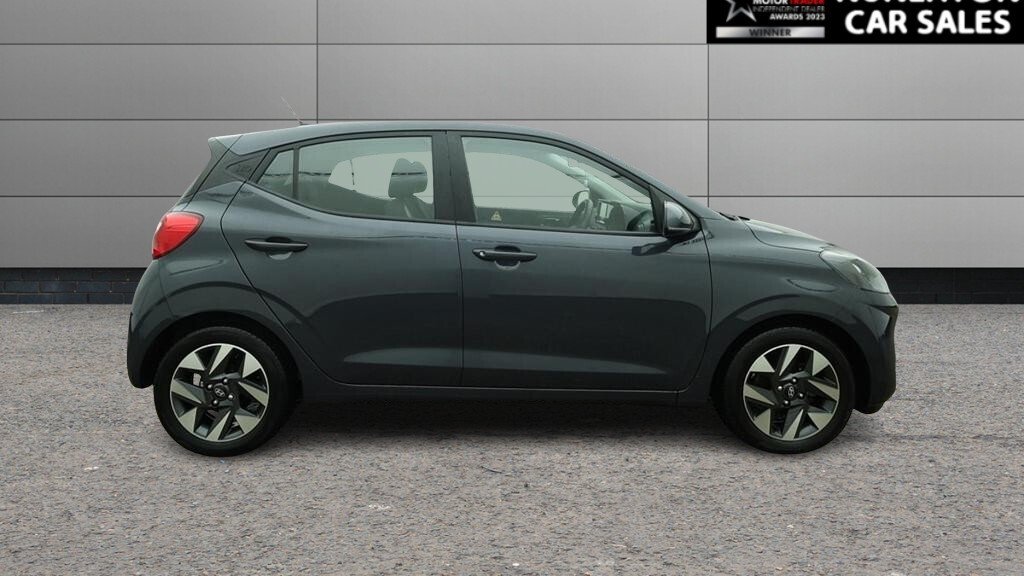 Used Hyundai i10 2023 for sale - 77507964: Photo 2