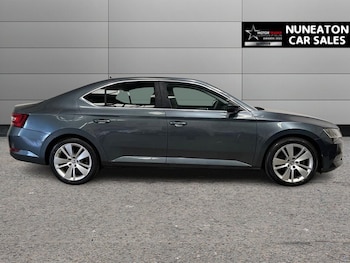 Used Skoda Superb 2017 for sale - 79129331: Photo
