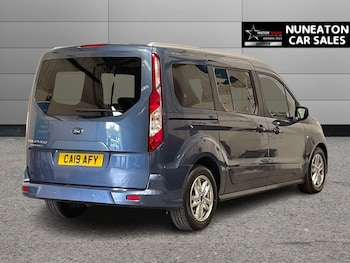Used Ford Grand Tourneo Connect 2019 for sale - 75692779: Photo
