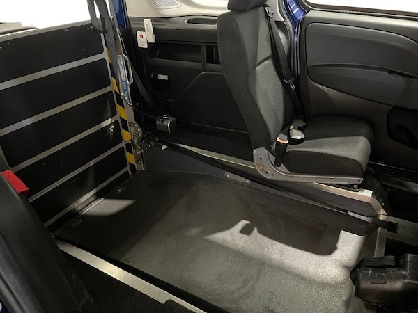 Used Fiat Doblo 2017 for sale - 76132355: Photo 25