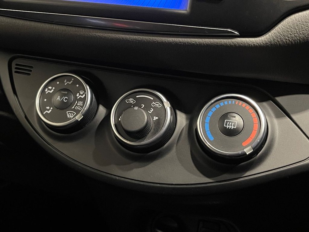 Used Toyota Yaris 2018 for sale - 77372807: Photo 15