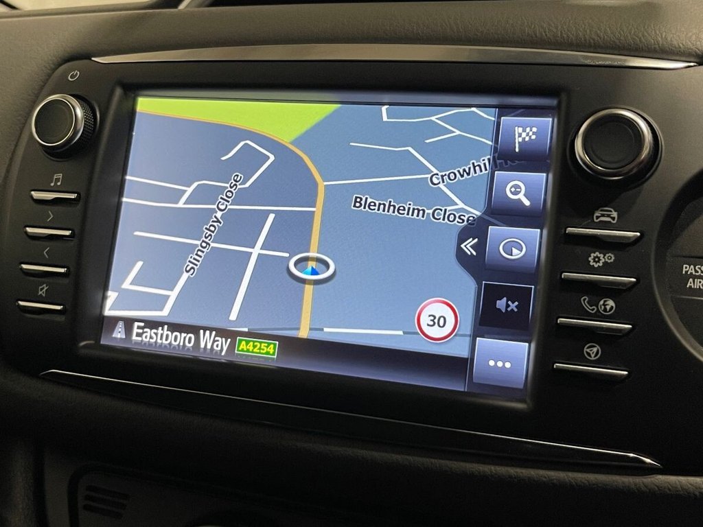 Used Toyota Yaris 2018 for sale - 77372807: Photo 17