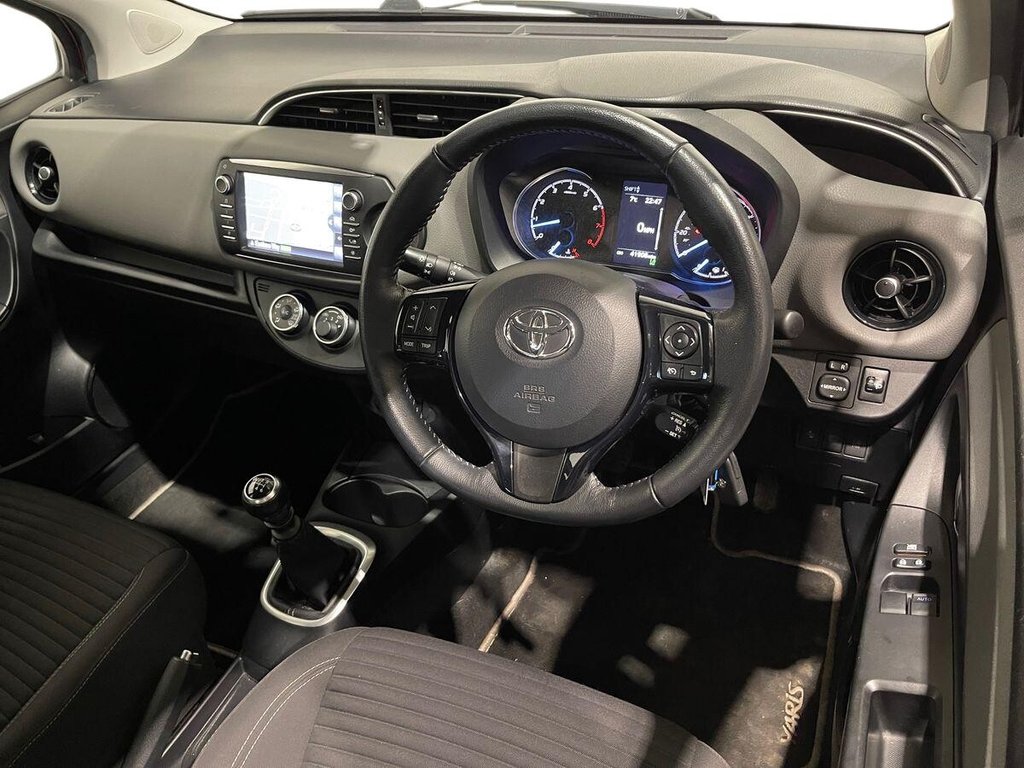 Used Toyota Yaris 2018 for sale - 77372807: Photo 9