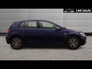 Used Volkswagen Golf 2019 for sale - 74685109: Photo