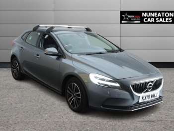 2019 (19) - 2.0 T2 GPF Momentum Hatchback 5dr Petrol Manual Euro 6 (s/s) (122 ps)