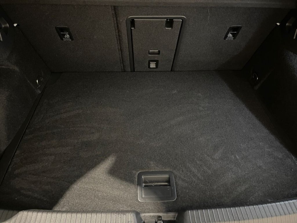 Used Volkswagen Golf 2020 for sale - 77172377: Photo 28