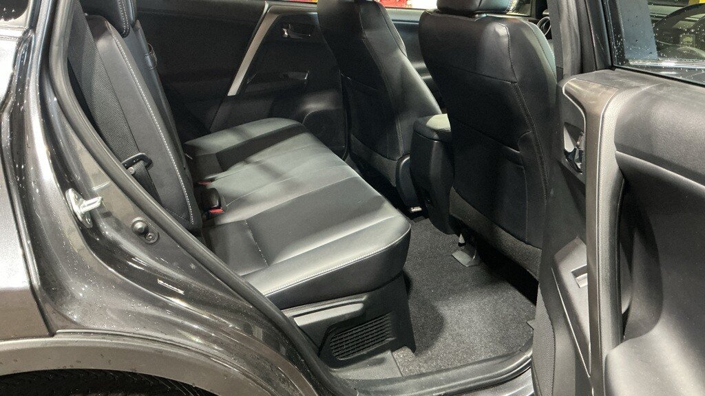 Used Toyota RAV4 2018 for sale - 77263693: Photo 14