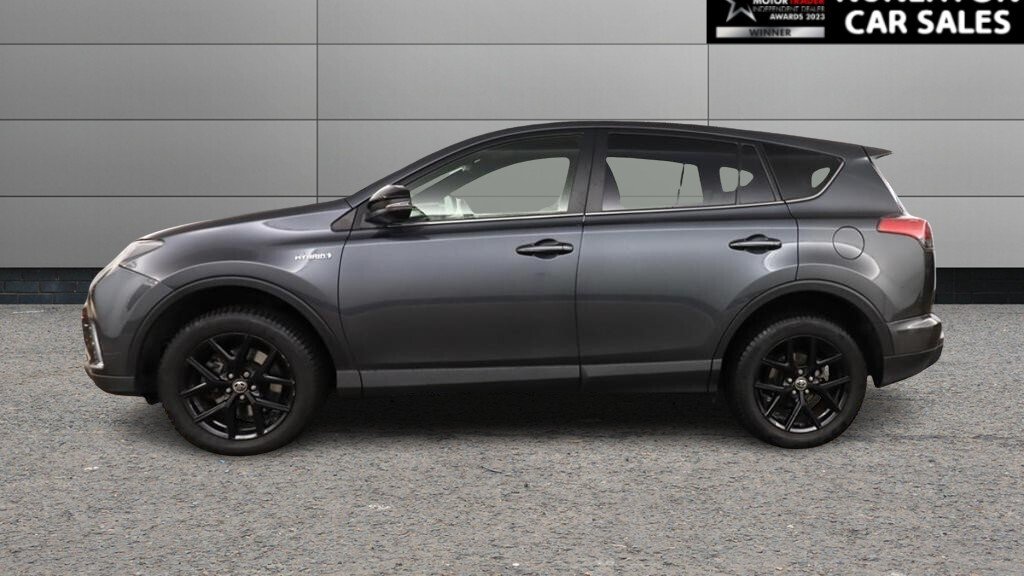 Used Toyota RAV4 2018 for sale - 77263693: Photo 5