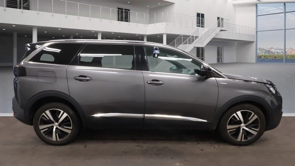Used Peugeot 5008 2019 for sale - 76985922: Photo 5