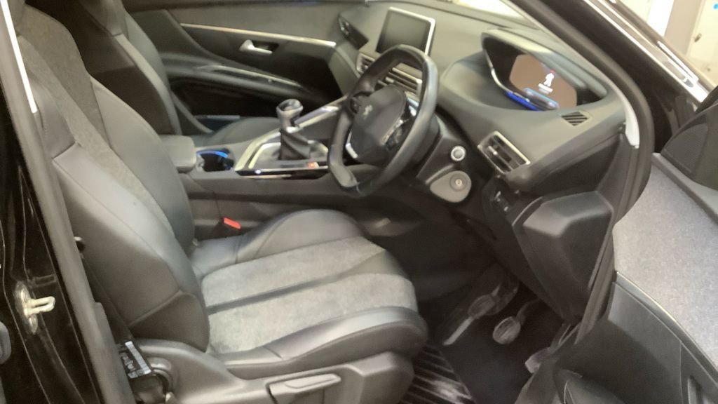 Used Peugeot 3008 2019 for sale - 76724610: Photo 9