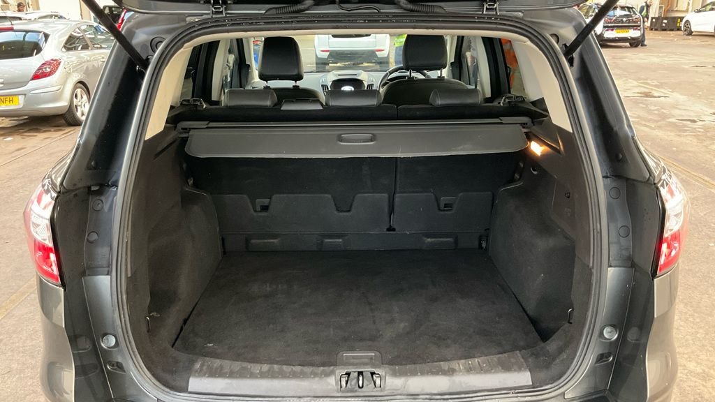 Used Ford Kuga 2019 for sale - 76417245: Photo 7