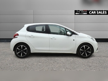 Used Peugeot 208 2019 for sale - 78501221: Photo