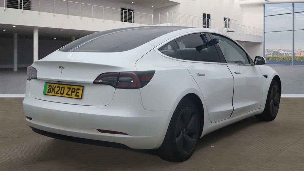 Used Tesla Model 3 2020 for sale - 76635499: Photo 4