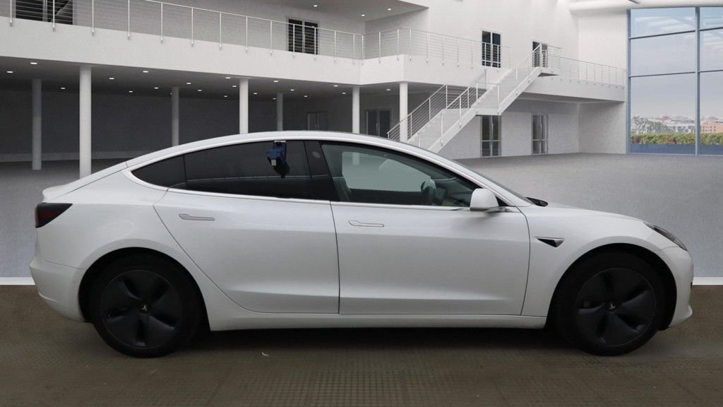 Used Tesla Model 3 2020 for sale - 76635499: Photo 5