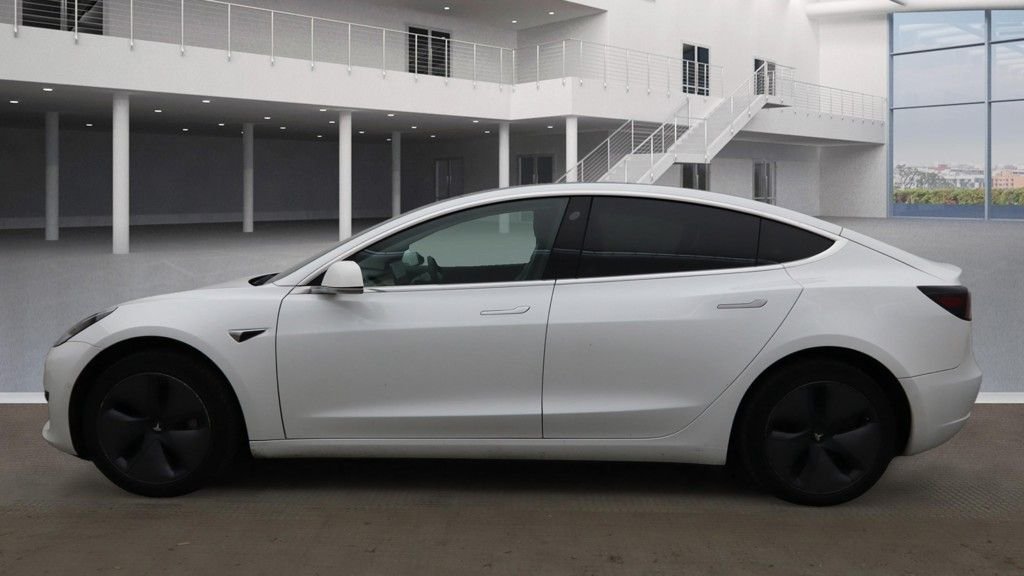 Used Tesla Model 3 2020 for sale - 76635499: Photo 6