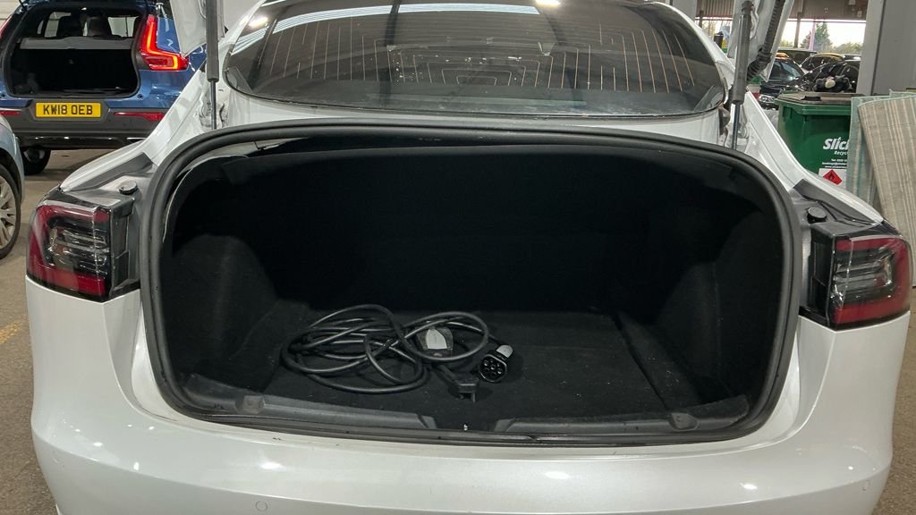 Used Tesla Model 3 2020 for sale - 76635499: Photo 7