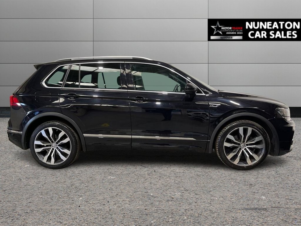 Used Volkswagen Tiguan 2017 for sale - 76595894: Photo 2