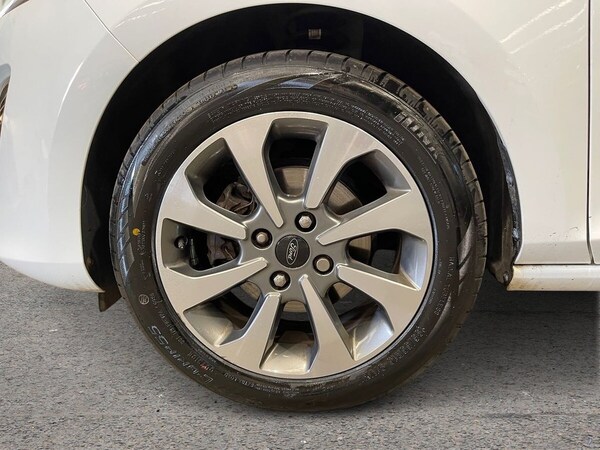Used Ford Fiesta 2017 for sale - 76048047: Photo 12