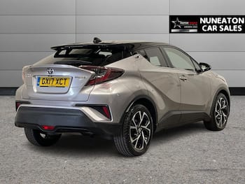 Used Toyota C-HR 2017 for sale - 79675258: Photo
