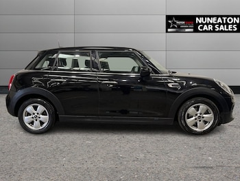 Used MINI Hatch 2019 for sale - 75473931: Photo
