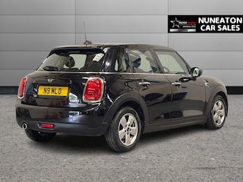 Used MINI Hatch 2019 for sale - 75473931: Photo