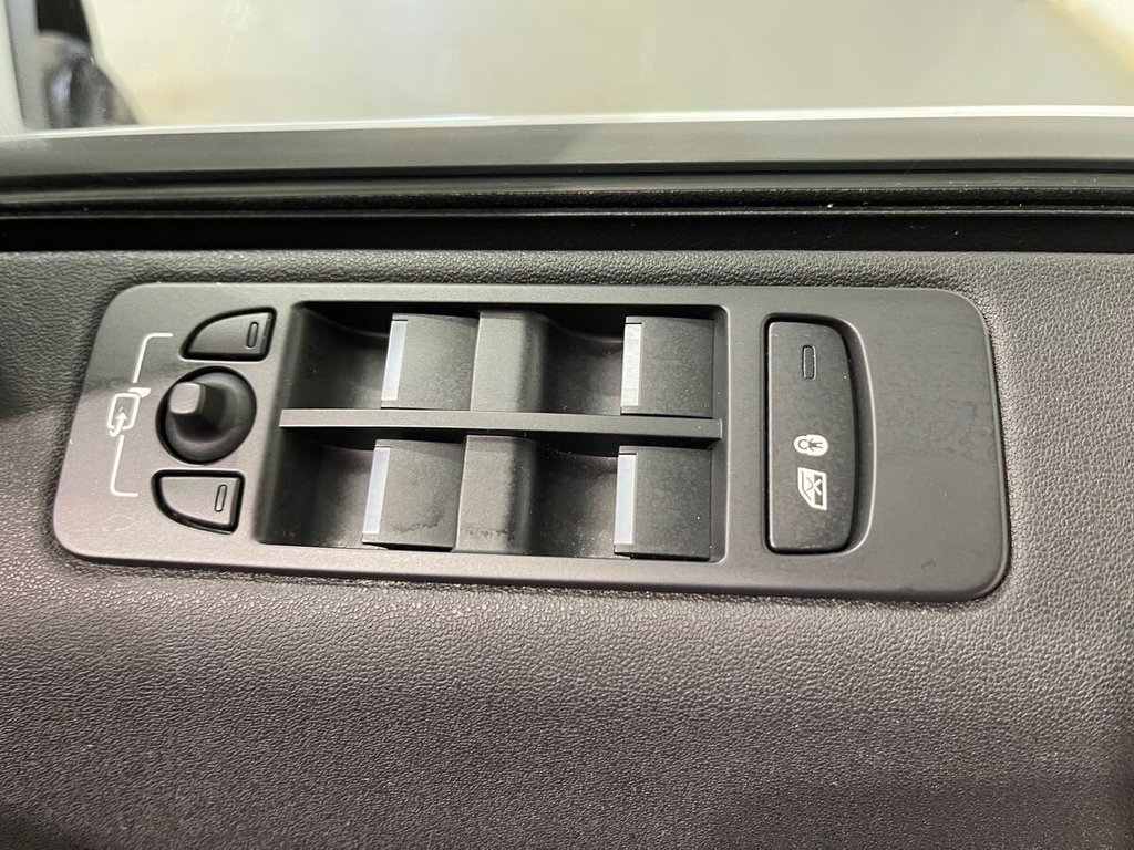 Used Land Rover Discovery Sport 2019 for sale - 76009992: Photo 17
